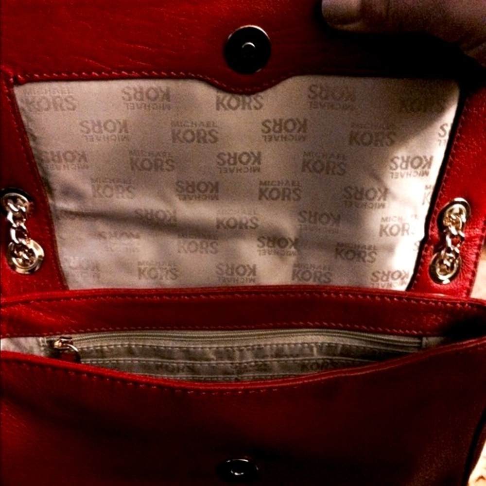 🎉HostPick🎉Michael Kors Small Purse Well Kept - Picture 3 of 5